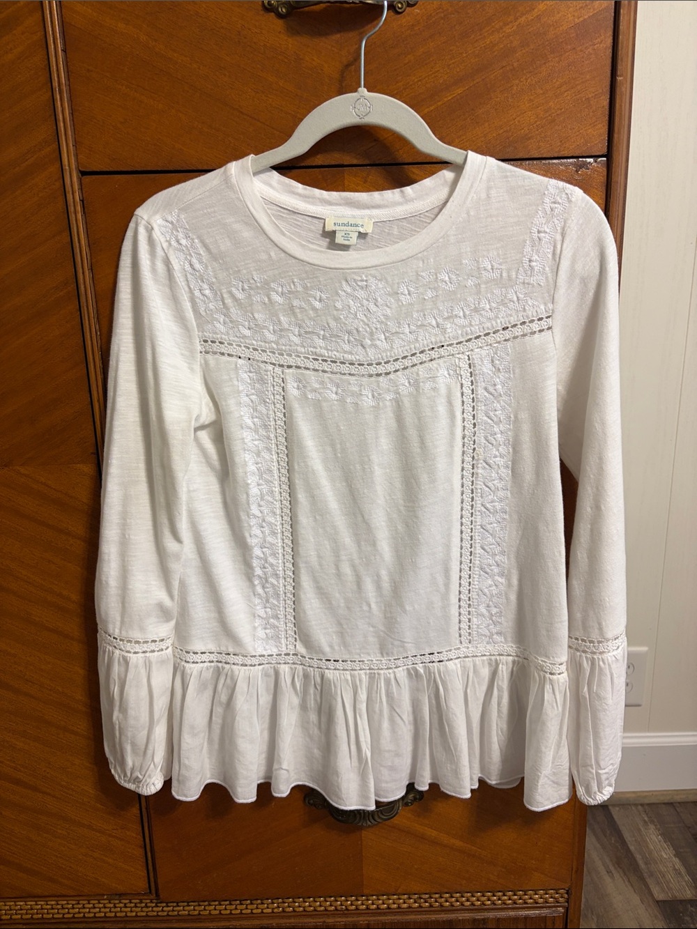 Sundance catalog White Embroidered Lace  Top. Size XS